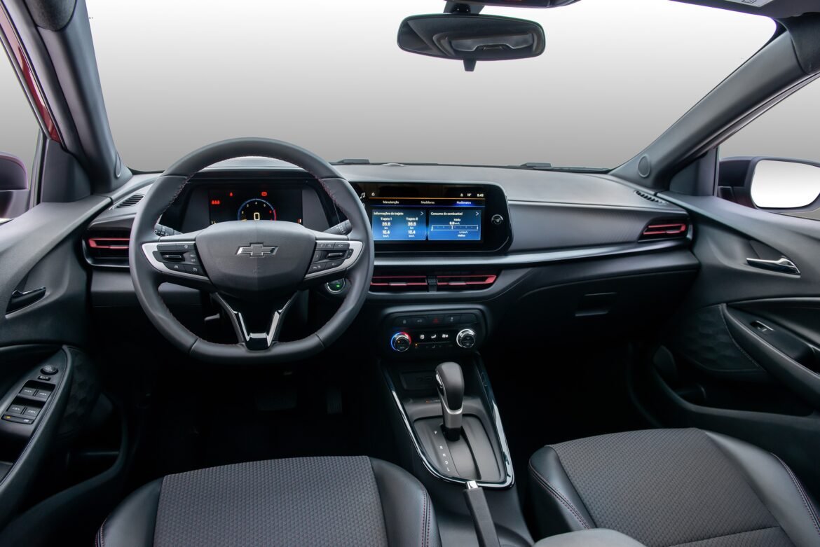 chevrolet-onix-2026:-o-que-ficou-bom-e-o-que-precisa-melhorar-na-nova-versao-do-hatch;-veja-o-teste chevrolet-onix-2026:-o-que-ficou-bom-e-o-que-precisa-melhorar-na-nova-versao-do-hatch;-veja-o-teste