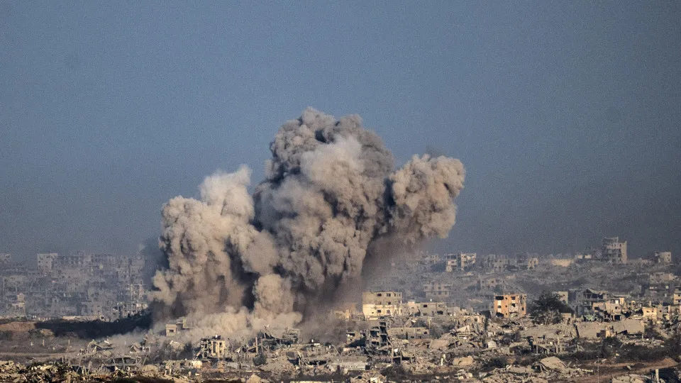 quatro-jornalistas-sao-mortos-em-ataque-de-israel-a-hospital-em-gaza quatro-jornalistas-sao-mortos-em-ataque-de-israel-a-hospital-em-gaza