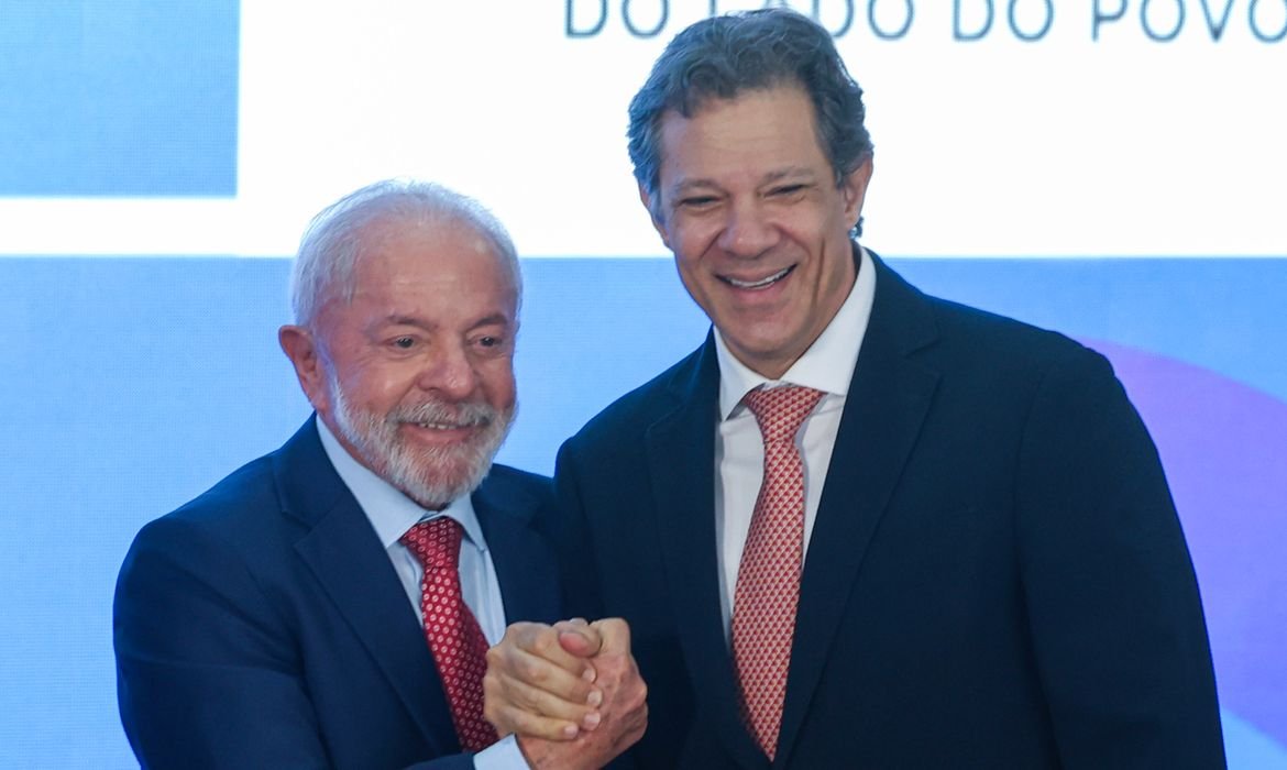 lula-envia-a-camara-projeto-para-regulacao-economica-de-big-techs lula-envia-a-camara-projeto-para-regulacao-economica-de-big-techs