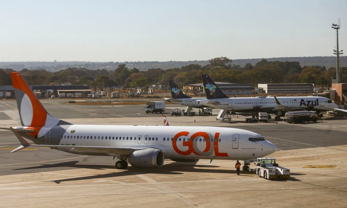 gol-e-azul-encerram-acordo-de-cooperacao-comercial gol-e-azul-encerram-acordo-de-cooperacao-comercial