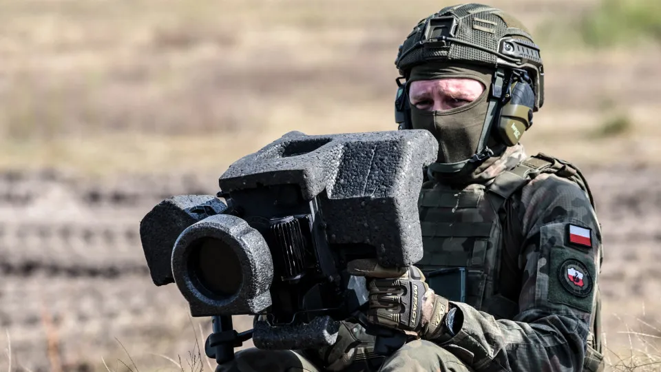 kiev-sob-ataque-e-polonia-em-alerta!-espaco-aereo-e-fechado kiev-sob-ataque-e-polonia-em-alerta!-espaco-aereo-e-fechado