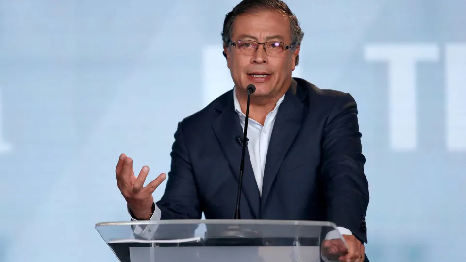 eua-sancionam-petro-e-familia-e-alegam-ligacao-com-trafico-de-drogas eua-sancionam-petro-e-familia-e-alegam-ligacao-com-trafico-de-drogas
