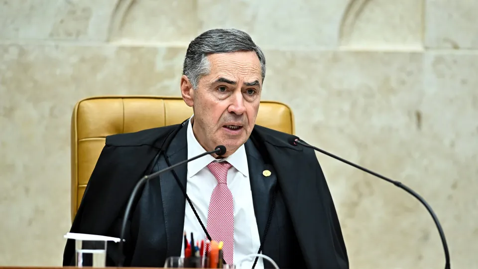 por-10-a-1,-stf-derruba-decisao-de-barroso-que-autoriza-enfermeiro-a-fazer-aborto-legal por-10-a-1,-stf-derruba-decisao-de-barroso-que-autoriza-enfermeiro-a-fazer-aborto-legal