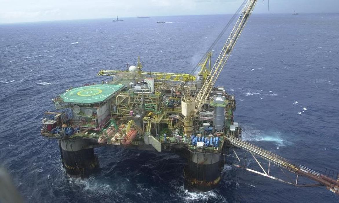 petrobras:-producao-no-3o-trimestre-alcanca-3,14-milhoes-de-barris/dia petrobras:-producao-no-3o-trimestre-alcanca-3,14-milhoes-de-barris/dia