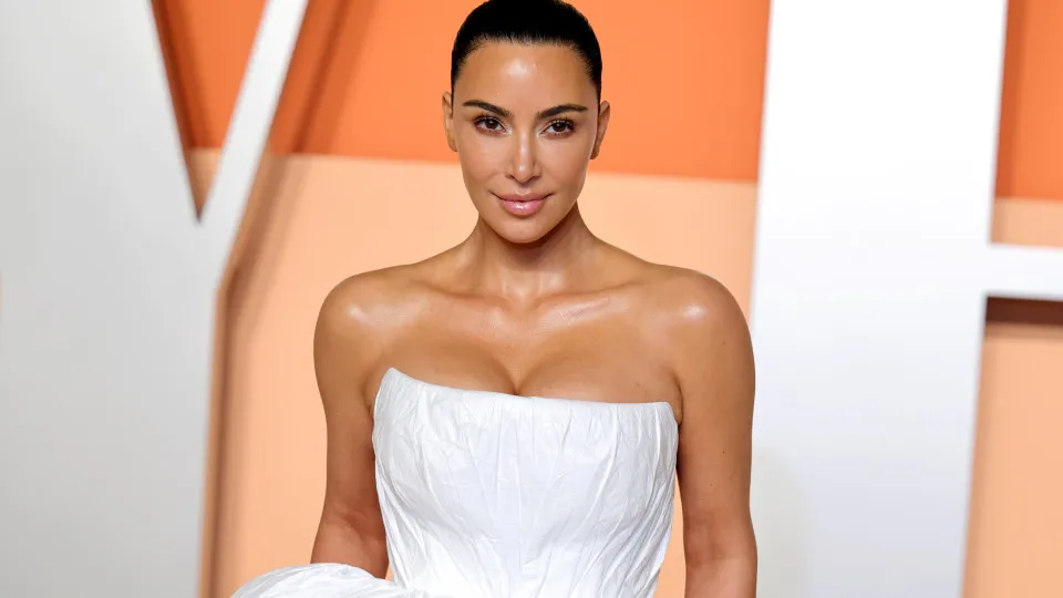 kim-kardashian-revela-desejo-de-nao-ser-mais-artista-e-virar-advogada kim-kardashian-revela-desejo-de-nao-ser-mais-artista-e-virar-advogada