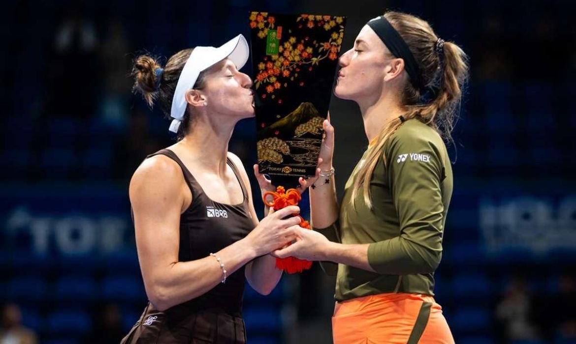 luisa-stefani-vence-wta-500-de-toquio-e-leva-4o-titulo-na-temporada luisa-stefani-vence-wta-500-de-toquio-e-leva-4o-titulo-na-temporada