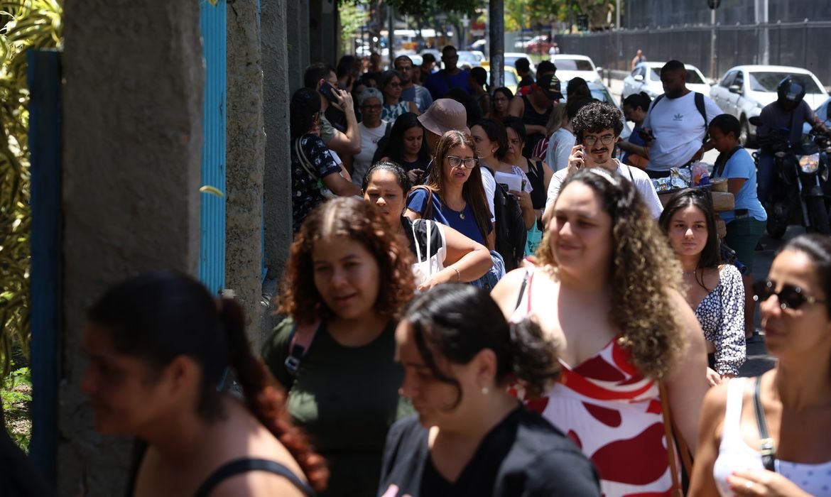 professores-fazem-a-primeira-edicao-da-prova-nacional-docente professores-fazem-a-primeira-edicao-da-prova-nacional-docente
