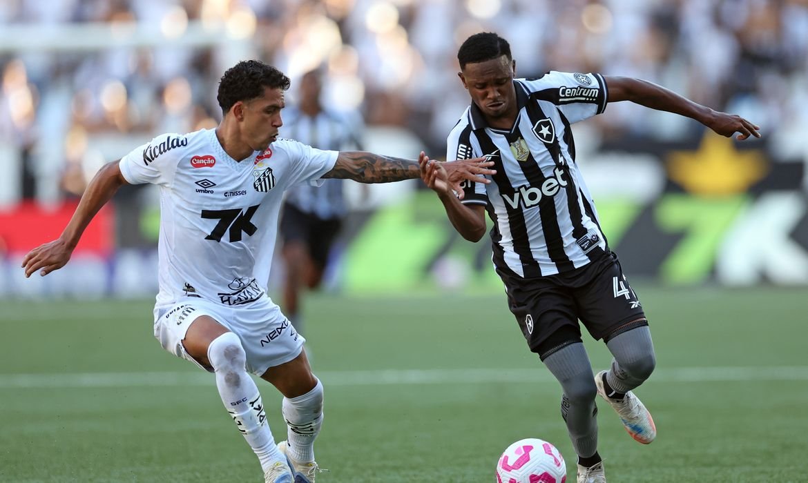botafogo-fica-duas-vezes-a-frente,-mas-cede-empate-ao-santos-no-rio botafogo-fica-duas-vezes-a-frente,-mas-cede-empate-ao-santos-no-rio