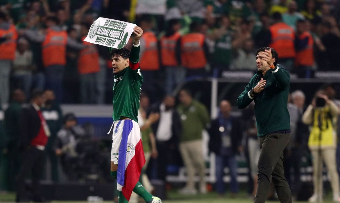 palmeiras-goleia-ldu-e-enfrenta-flamengo-na-final-da-libertadores palmeiras-goleia-ldu-e-enfrenta-flamengo-na-final-da-libertadores