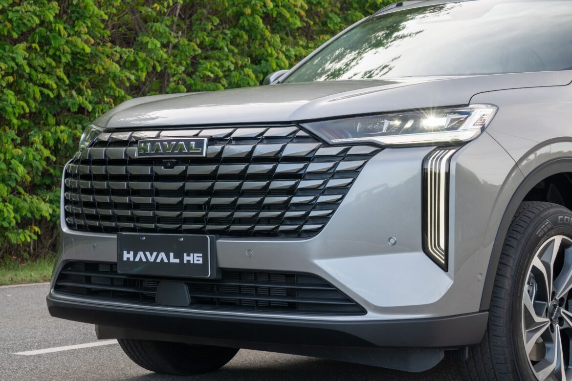 gwm-haval-h6-ganha-reconhecimento-facial,-tela-maior-e-velocidade-de-porsche;-veja-precos