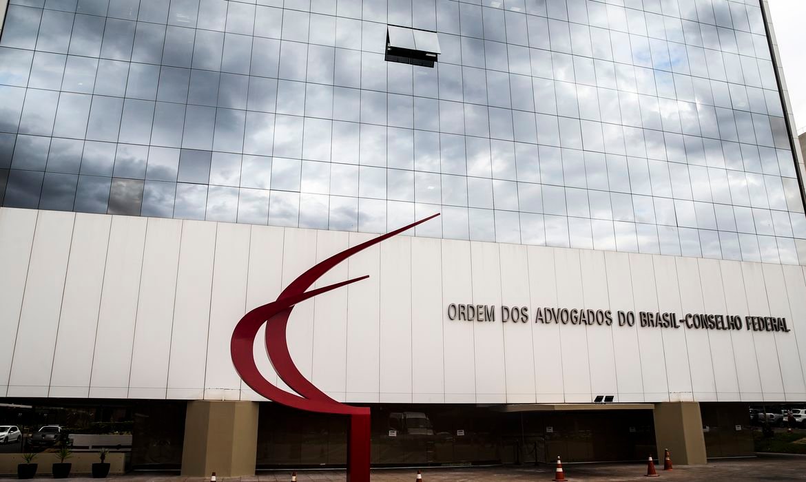 oab-cita-“natureza-perpetua”-e-pede-fim-de-inquerito-das-fake-news