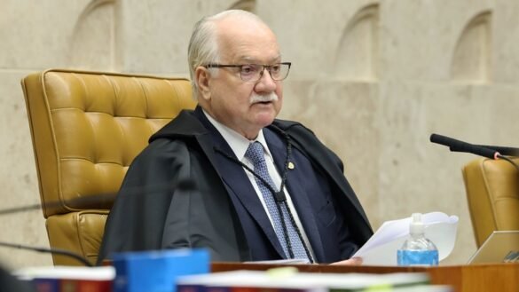 crianca-de-8-anos-morre-e-familia-fica-ferida-em-capotamento-na-mgc-496