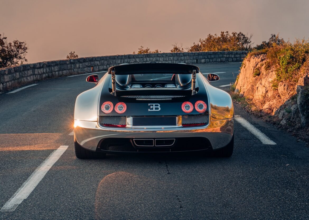 bugatti-restaura-unico-veyron-‘espelhado’;-superesportivo-foi-visto-com-o-piloto-fernando-alonso